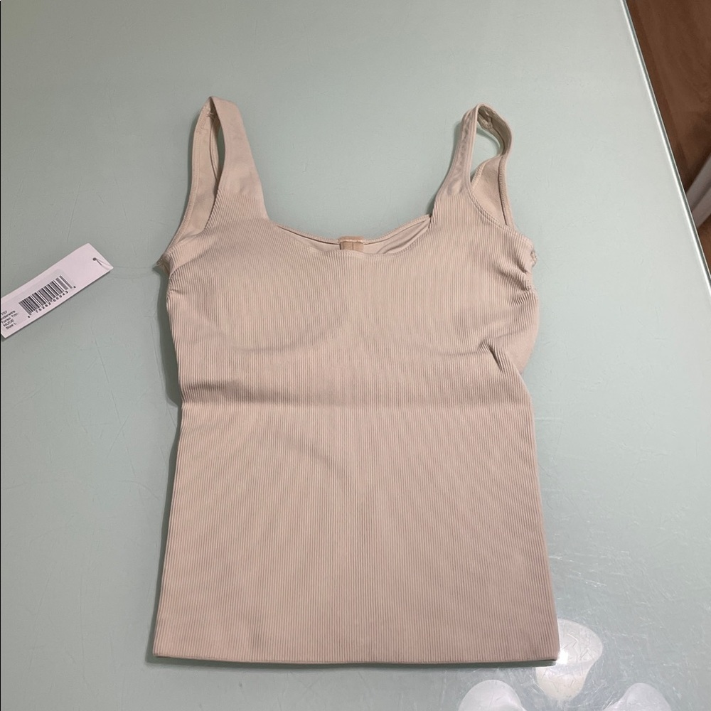 Uniqlo Light Tan Ribbed Top - Picture 4 of 6